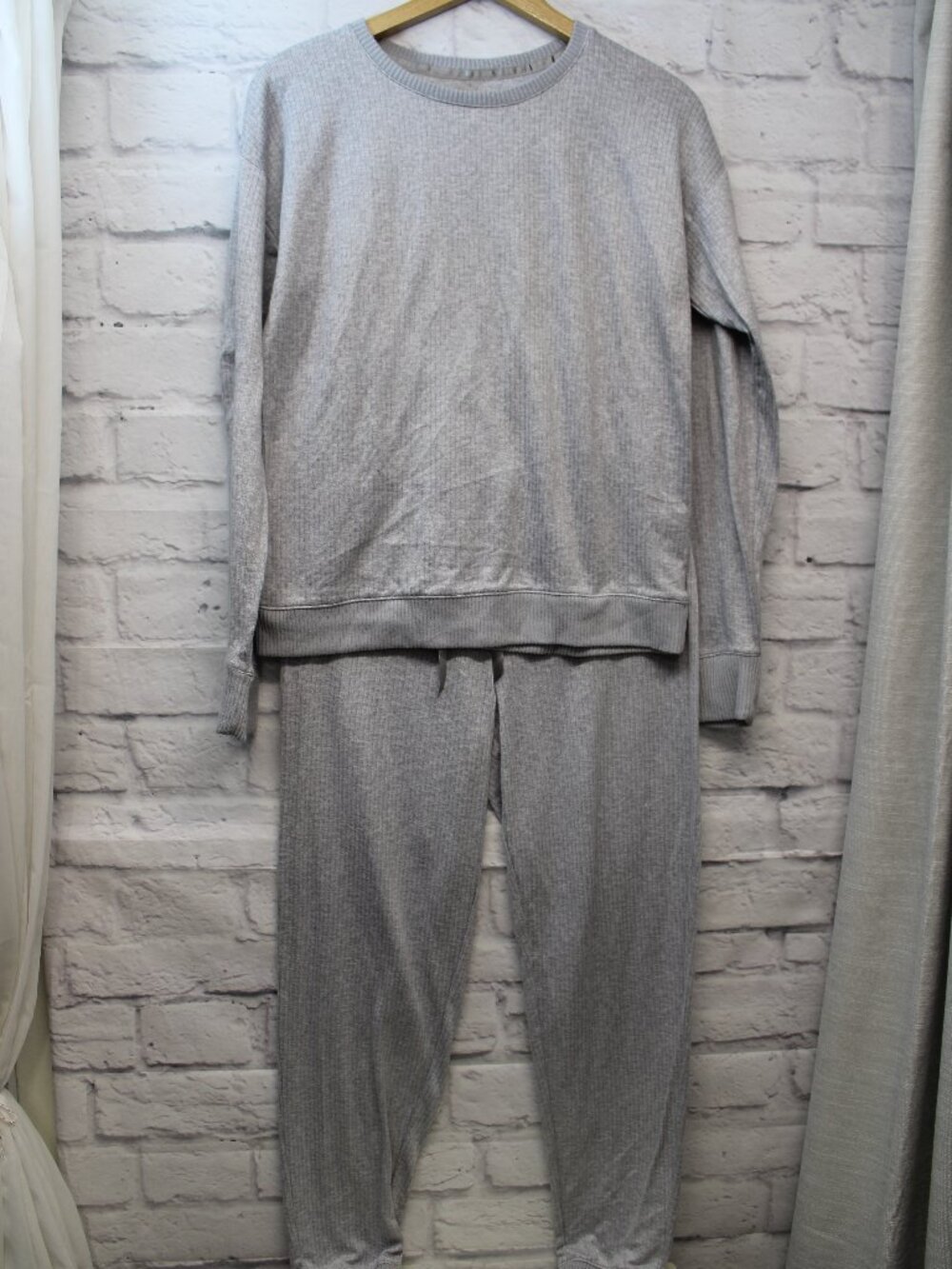 LC Lauren Conrad Small Light Gray Ribbed Longsleeve Fleece Pajama Set